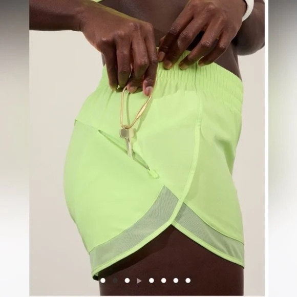 ATHLETA MESH RACER RUN 4" SHORT, SIZE X SMALL (XS), ALOE - Picture 2 of 4